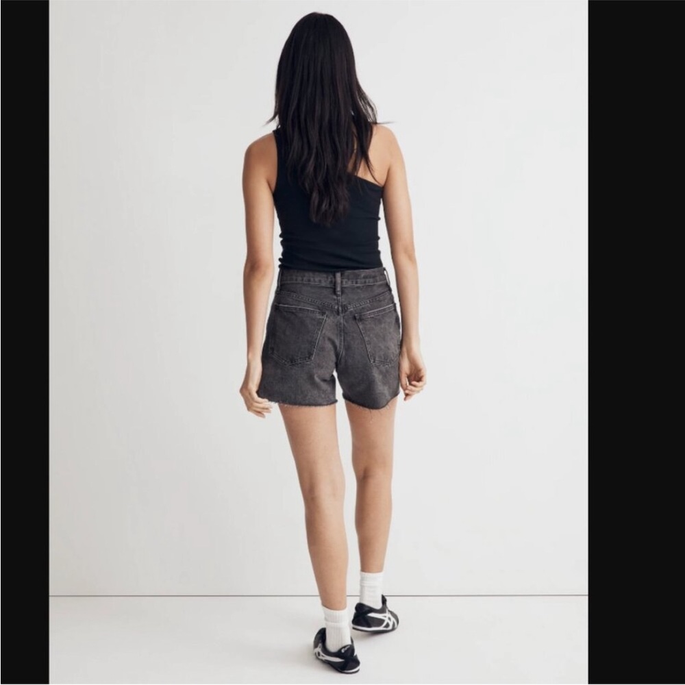 Madewell Relaxed Mid-Length Denim Shorts - Picture 2 of 6